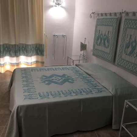Samugheo A Ruota Libera Hotel מראה חיצוני תמונה